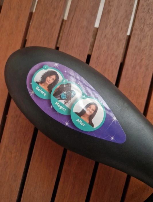 Escova alisadora nova