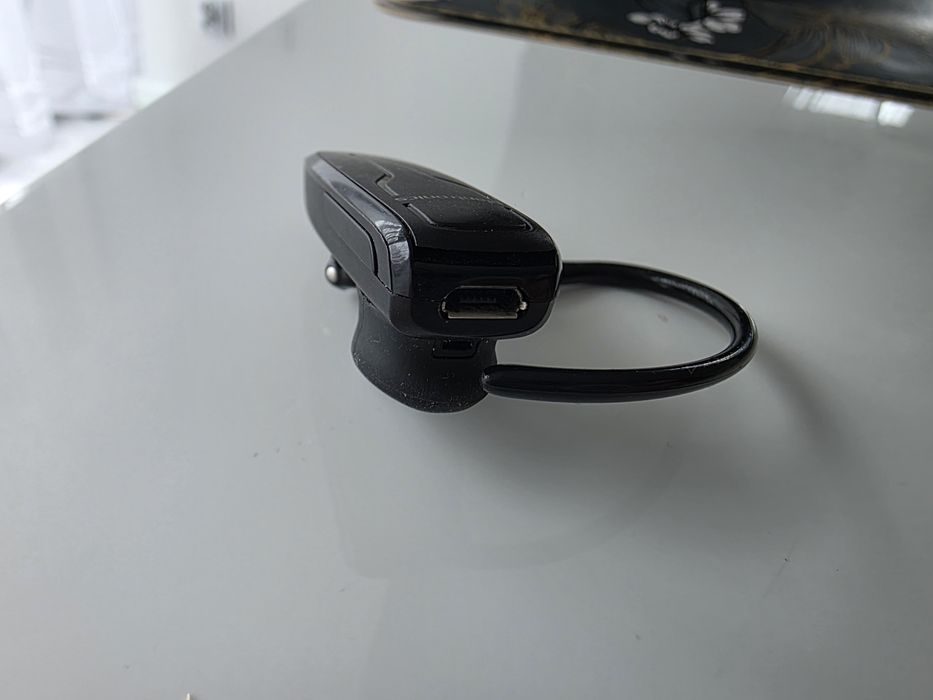 Słuchawka Bezprzewodowa Bluetooth Plantronics ML18 Rarytas !a

Słuchawka Bluetooth Plantronics ML18 - Towar Unikatowy !! 

Słuchawka leżała długie lat
