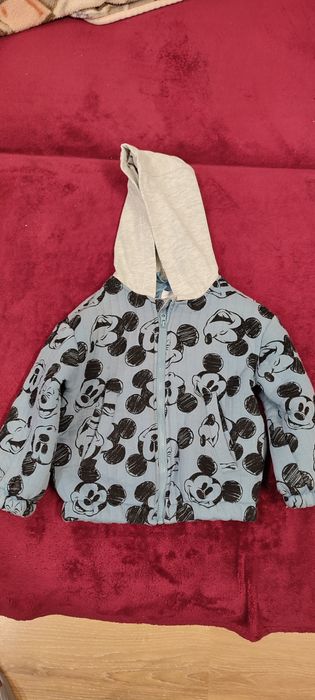 Дитяча куртка на весну