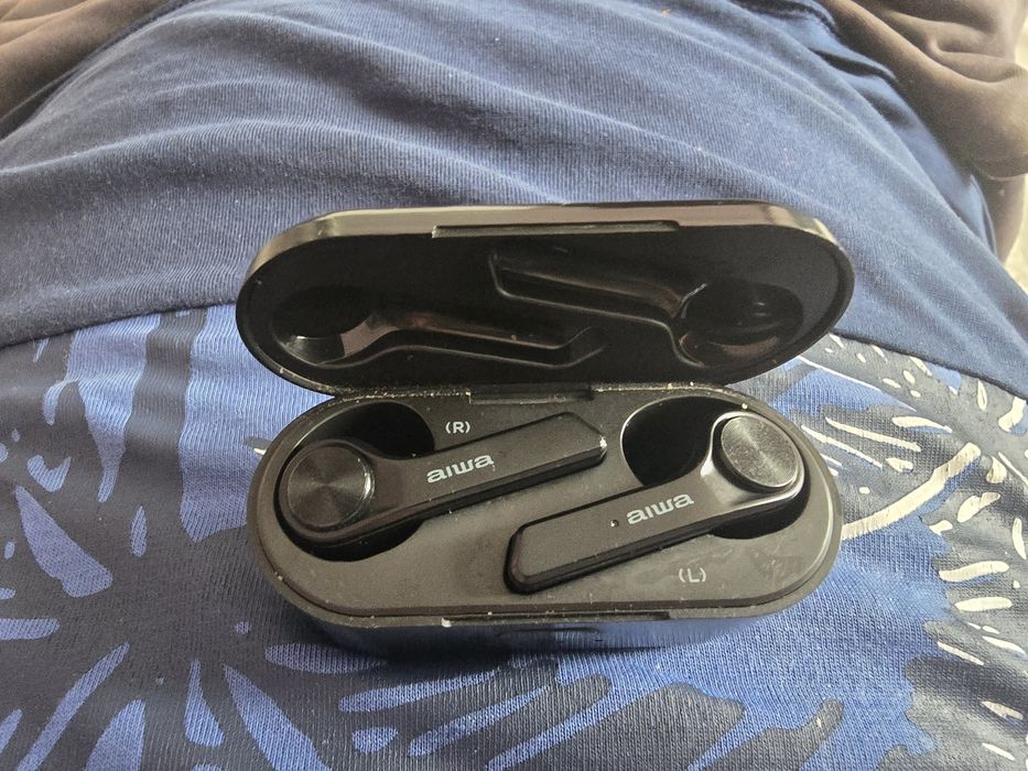 Sluchawki TWS Aiwa dobry bas