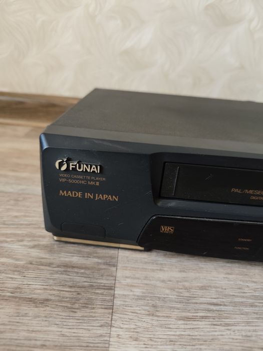 Відеомагнітофон Funai
