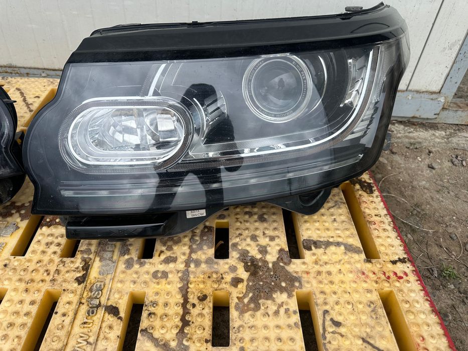 Передні фари Європа на Range Rover Vogue L405 біксенон CK5213W029DC