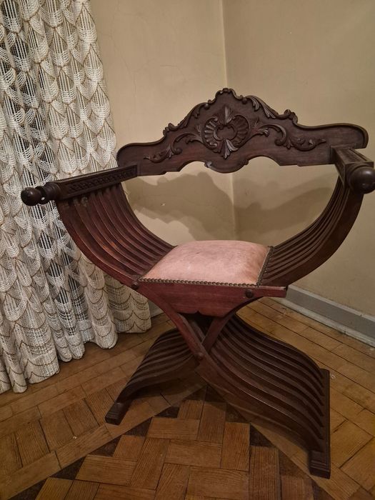 Poltrona/cadeirão Savonarola