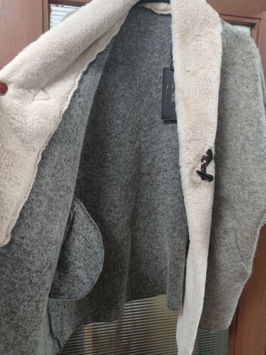 Casaco Feminino Novo c/Etiqueta – Cinza c/Forro de Pelo, Veste Até XL