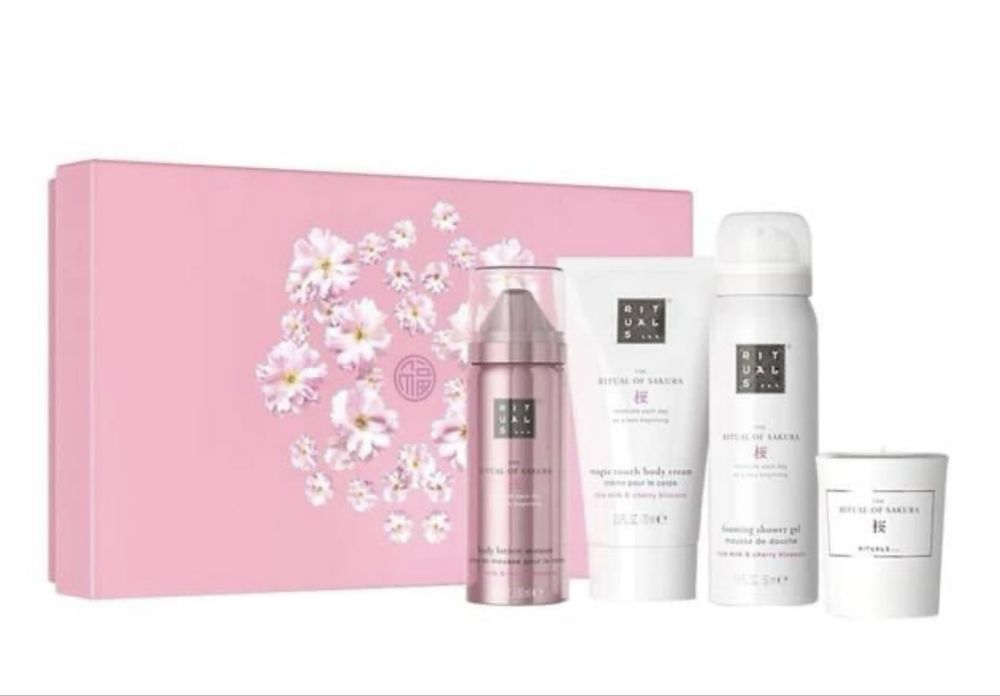 THE RITUAL of SAKURA Gift set S,M 2025
