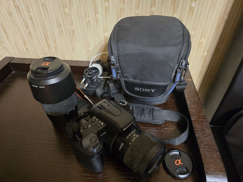 Цифровий дзеркальний фотоапарат sony alpa dslr a300 +2 об'єктива