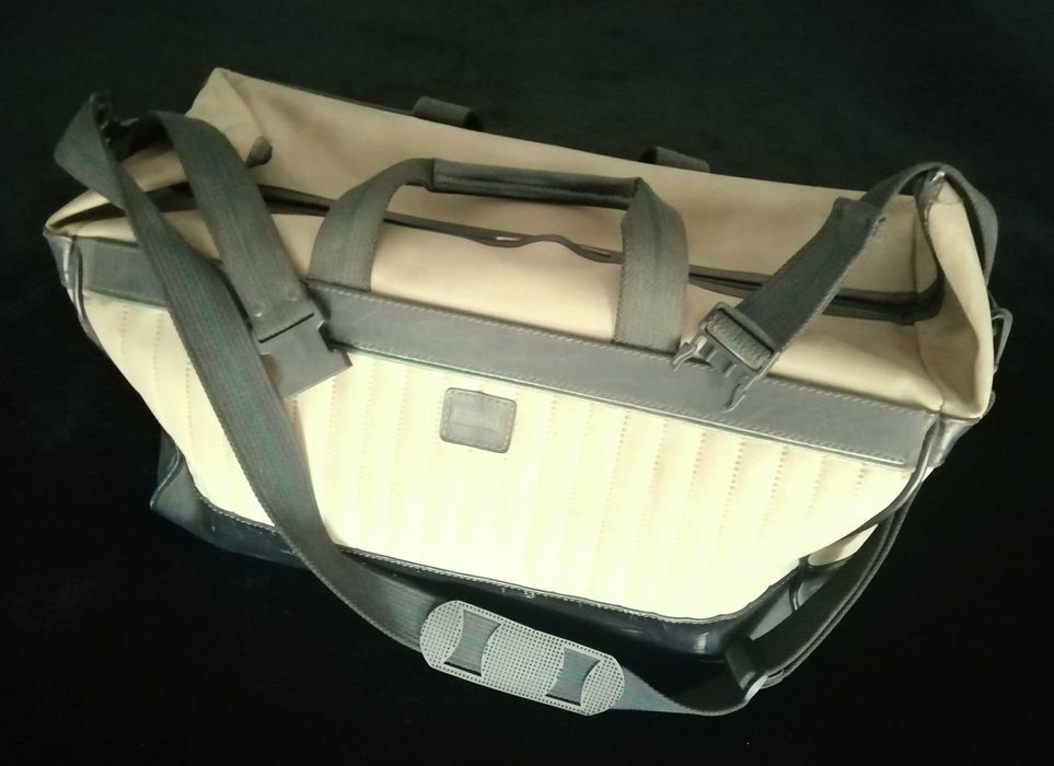 Saco ou mala de viagem da prestigiada marca Francor