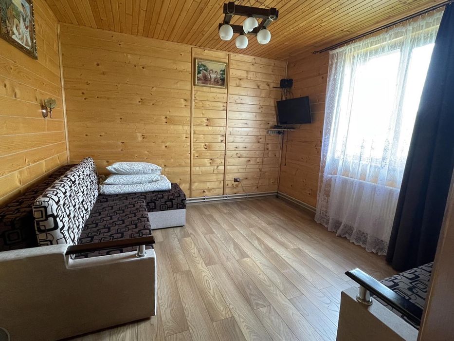 Відпочинок у Карпатах: Садиба "У Ірини"