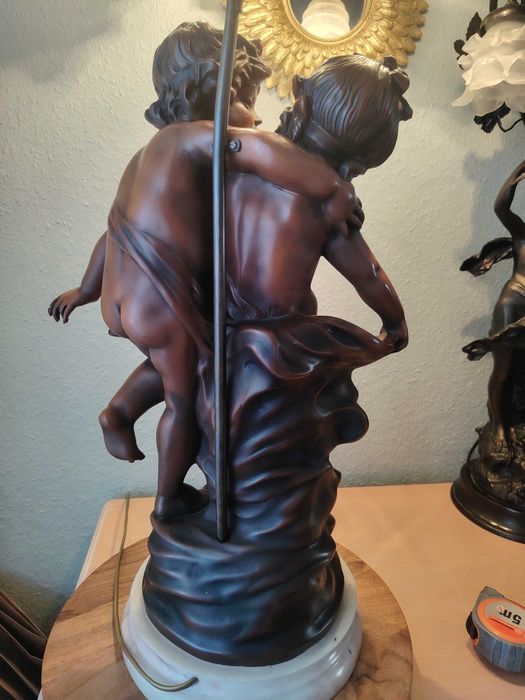 Світильник на стіл. Антикварний світильник!