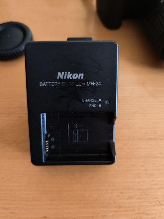 Vendo máquina fotográfica Nikon D3200