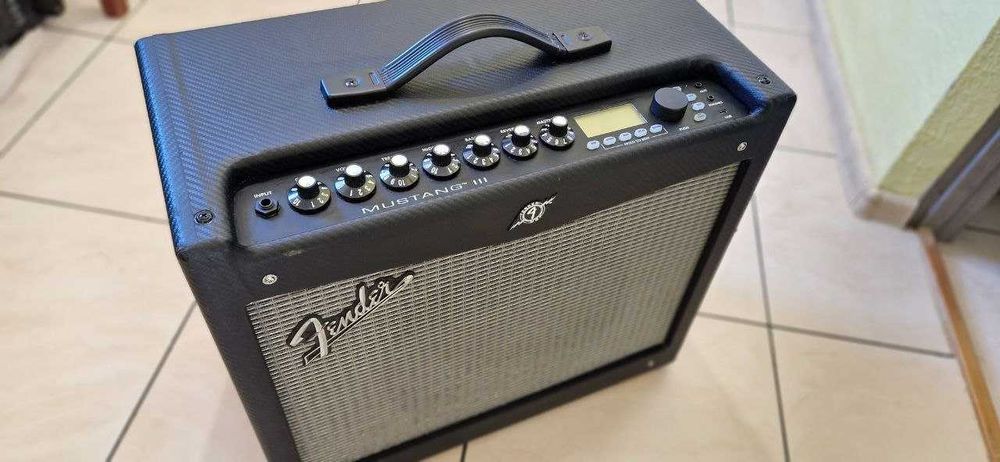 Fender Mustang 3