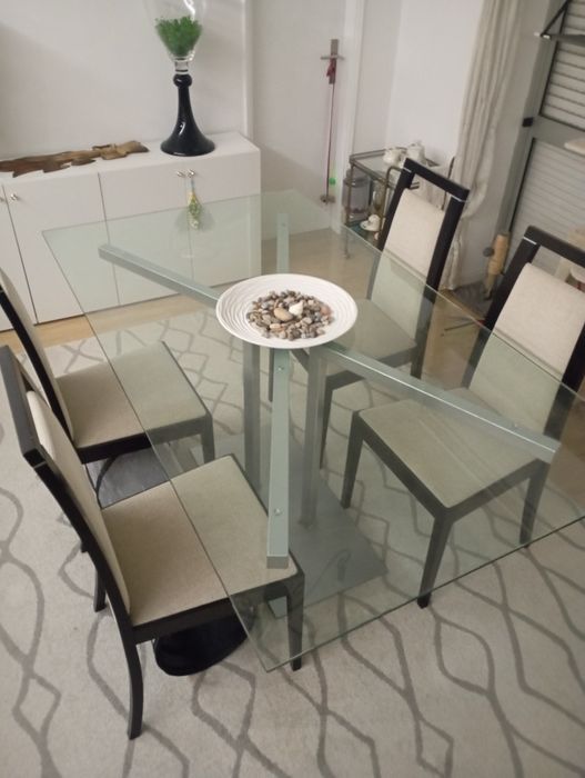 Mesa jantar+4 cadeiras valor negociável