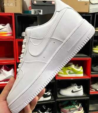 Nike Air Force 1 Low '07 White Rozmiar 38