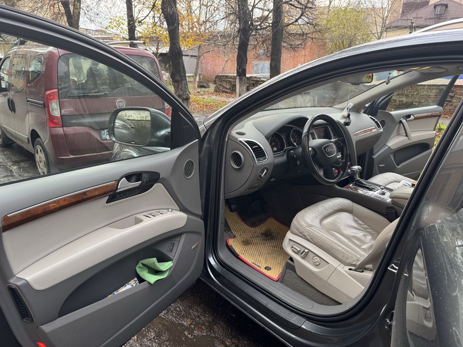 Продам Audi Q7 3.0 Premium Quattro 2014 року