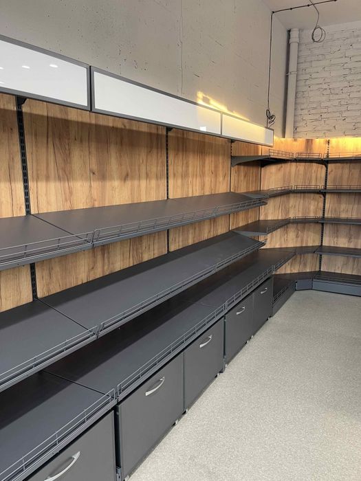 Стелажі пристіні та острівні, перфорація, обладнання для магазинів