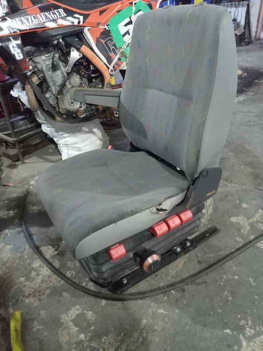 Сидіння Пілот Mercedes Sprinter 311/313/316/308/310/312/412