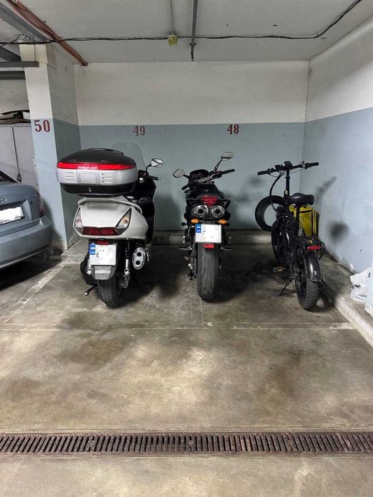 Мотомісто в підземному паркінгу м Дорогожичі Шулявська Дорогожичи