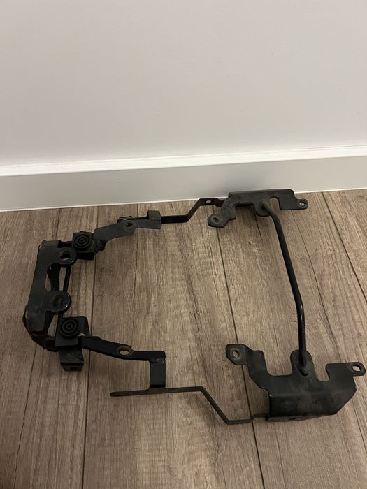 Крепление хвоста к раме Yamaha Fz1 S