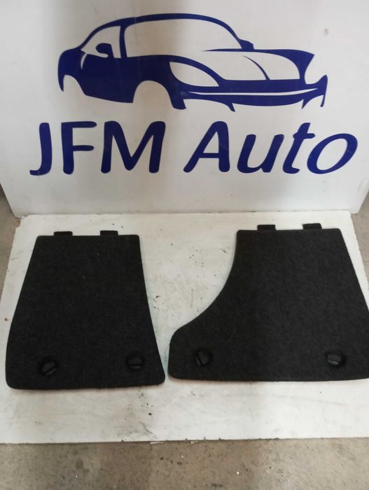 Portas / Tampas Arrumos Laterais da Mala Skoda Fabia — Original (Ref: 6Y9867427)