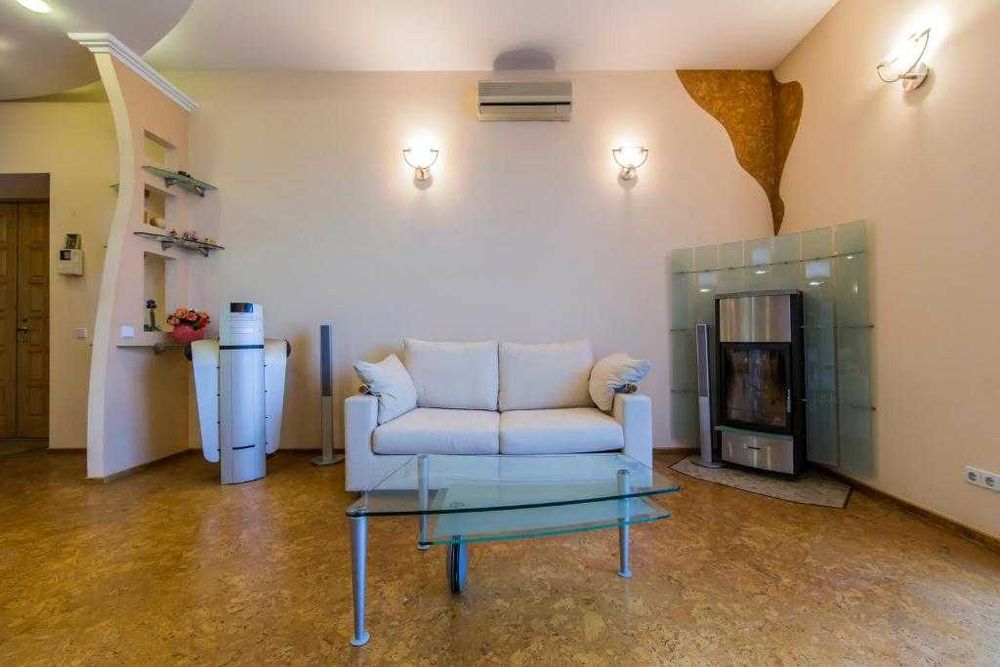 Квартира 3к на Крещатике в самом центре Киева посуточно аренда