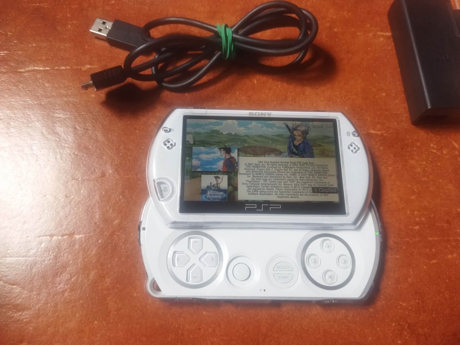 Consola Sony PSP GO como NOVA, com acessórios, excelente estado
