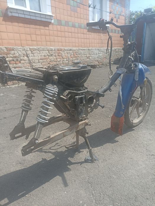 Мото запчастини для мопедів