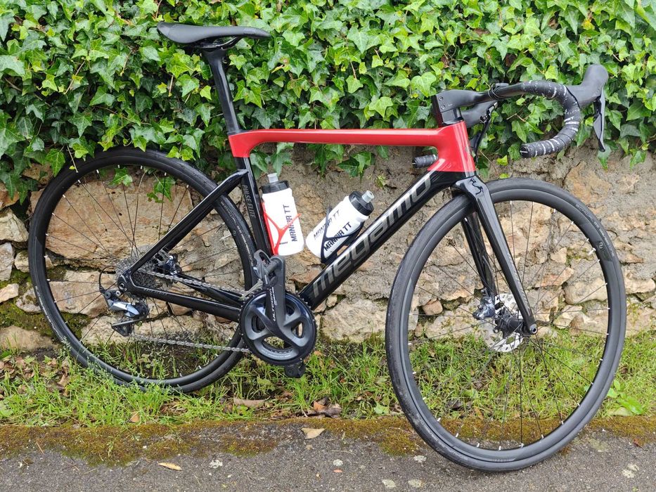 Megamo Pulse Elite Tam. S + Medidor de potência Giant Power Pro 2.0