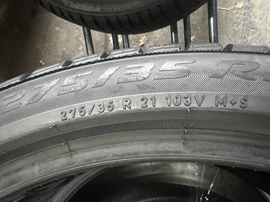 275/35/21+255/35/21 R21 Pirelli Sottozero 3 4шт нові зима
