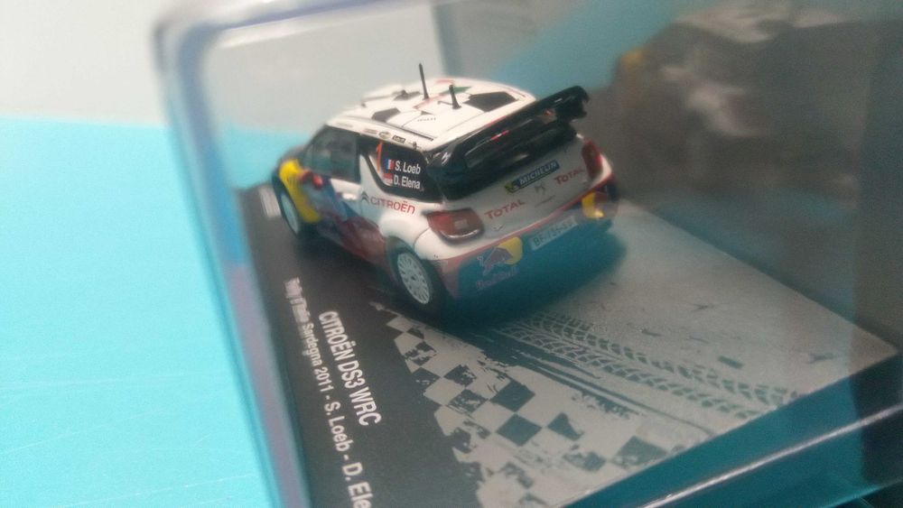 Citroen DS3 WRC #1 Loeb: Rally Itália-Sardenha 2011 Winner - Miniatura escala 1/64