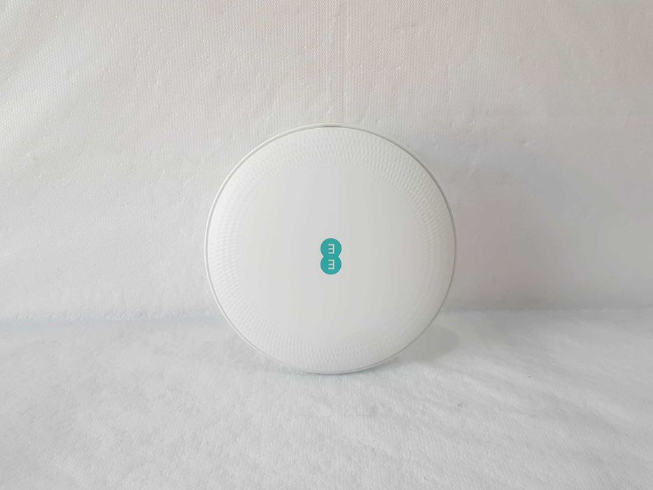 Punkt dostępowy /wzmacniacz sygnału WIFI /Extender EE Smart WIFI