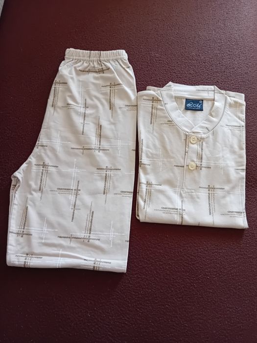 Selling boys' pajamas. New, never worn