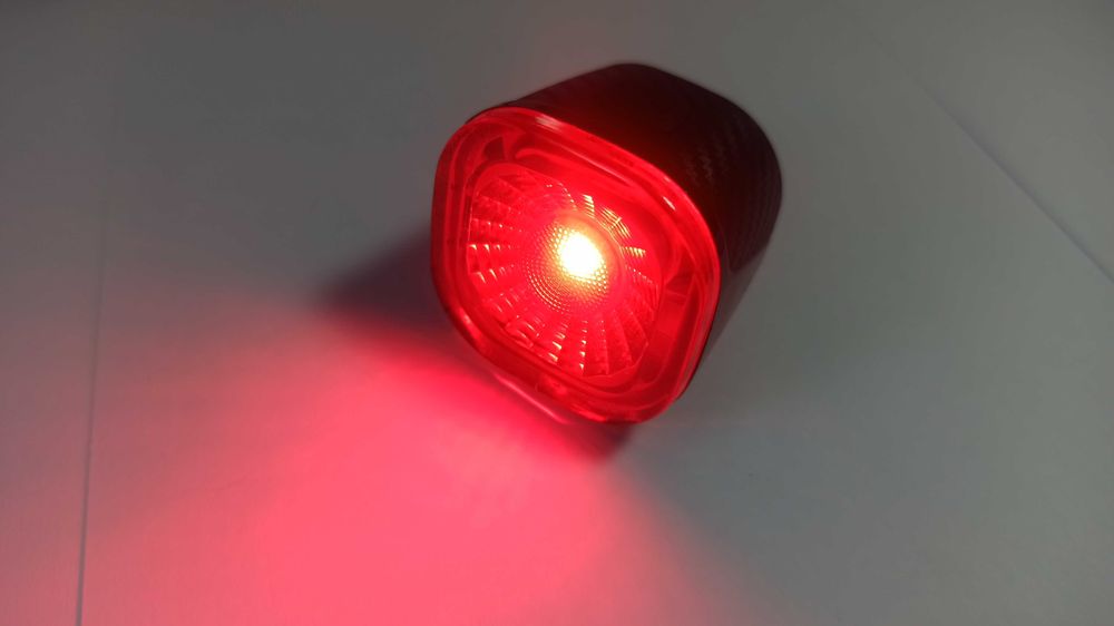 Розумна велофара ANTUSI Q2S OFFBONDAGE, задній велоліхтар