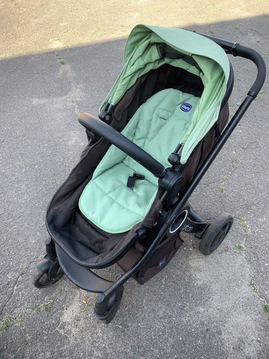 Коляска Chicco Urban Plus