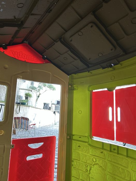 Vendo casinha de brincar