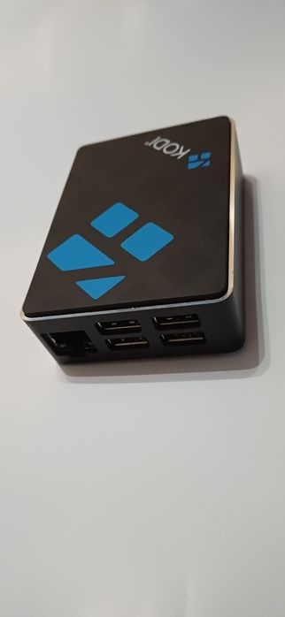 Raspberry PI 3 B *  KODI  *
