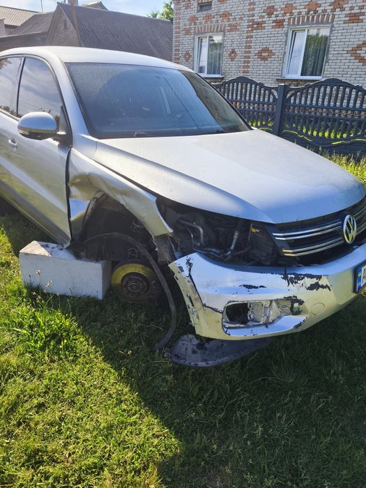 Volkswagen Tiguan 2012 VIN WVGBV7AX1DW543354 фото оголошення 6 з 10