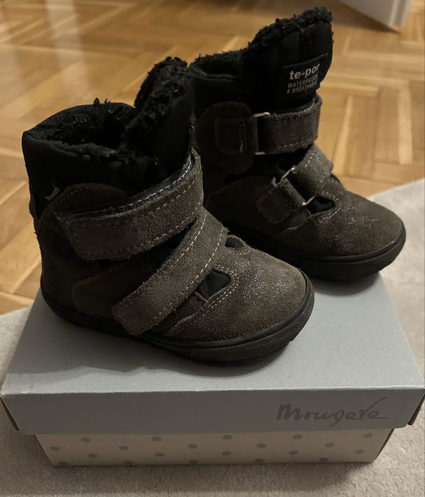 Skórzane szare lekko połyskujące buty zimowe Mrugała Te-por r.24