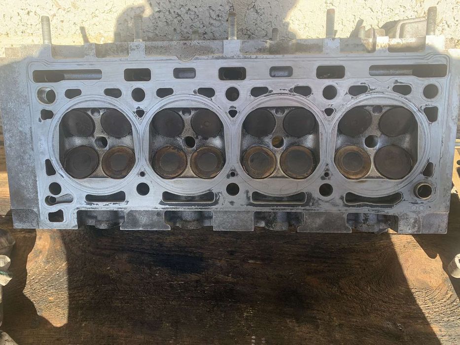 Гбц головка 1.8 2.0 16v  Renault Laguna Scenic Megane Kangoo
