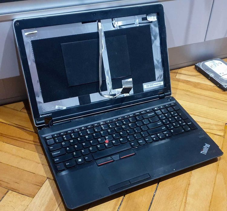 Laptop Lenovo E520 - cześć