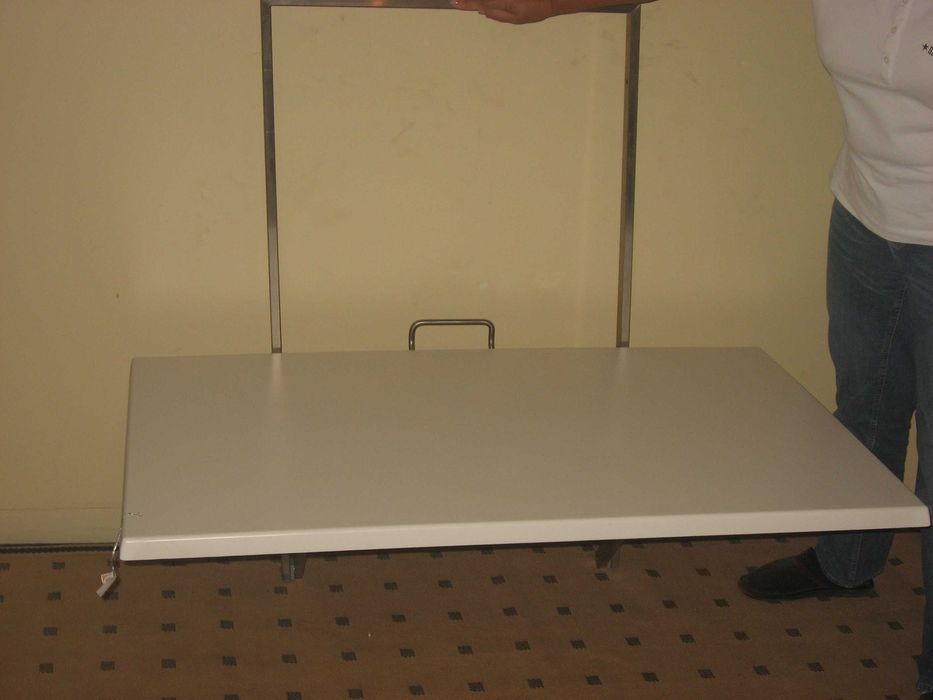TABLE ONE BISTROT BY KONSTANTINE GIRCIC marca MAGIS