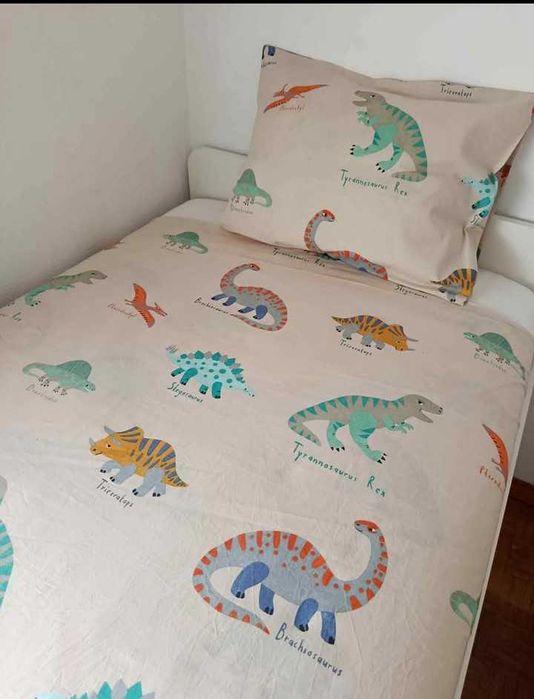 Conjunto Capa+ edredão + Tapete +Cesto