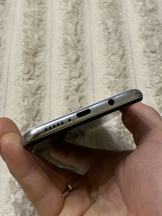 Телефон Xiaomi Note 8 Pro