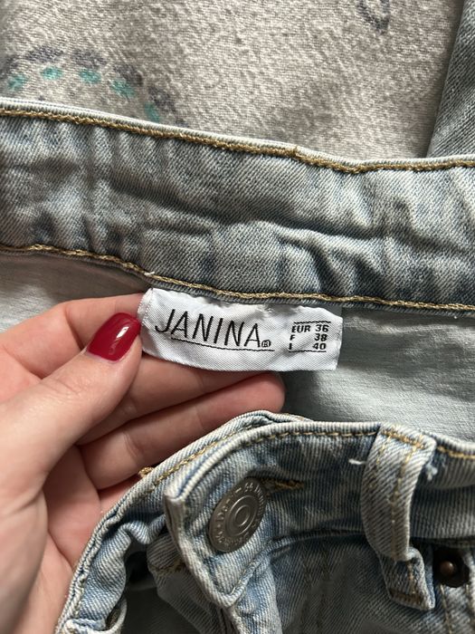 Spodnie damskie jeansowe dzinsowe rozmiar M stan bdb