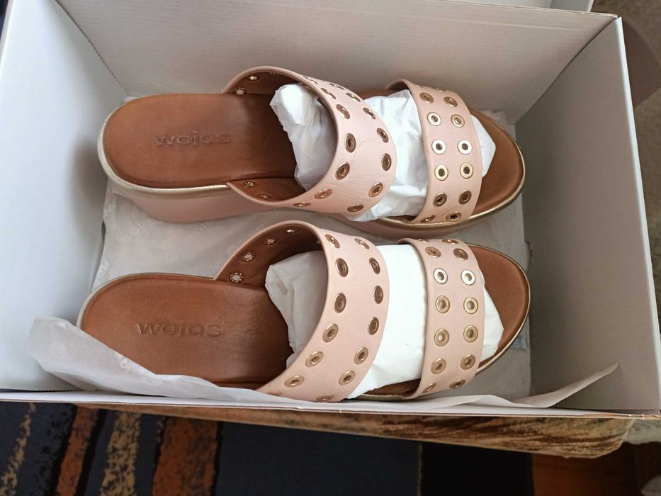 Klapki Wojas skórzane 37