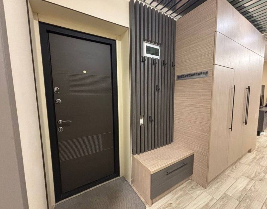 Здається 2-х кімнатна квартира - студія і спальня, район Нагорки