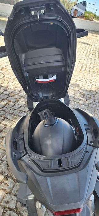 Honda Adv 350 extras