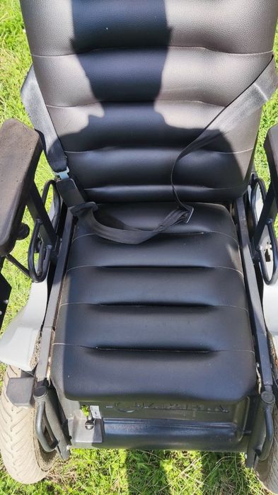 Инвалидное кресло-коляска с электроприводом Артем 220