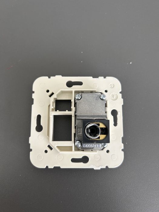 Efapel Tomada mista R+TV+RJ45 Cat6 UTP