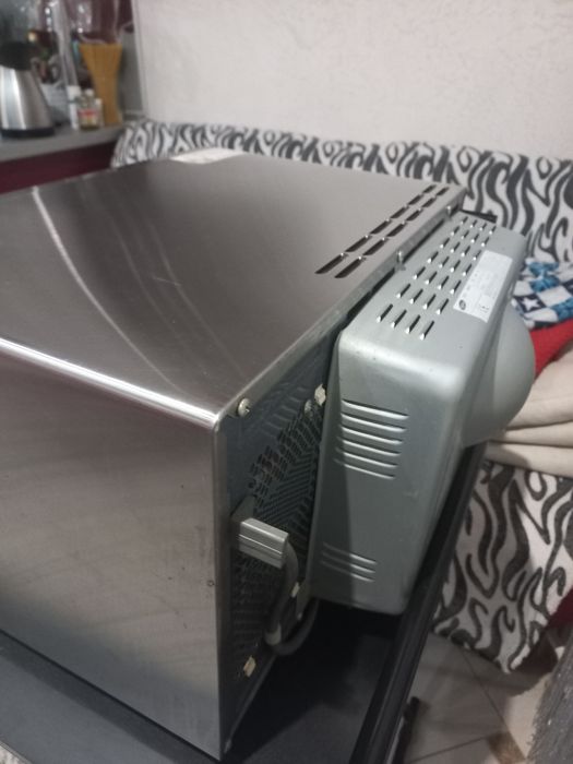 Мікрохвильова піч Самсунг