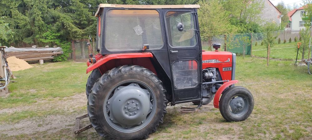 Sprzedam ciągnik MF 255